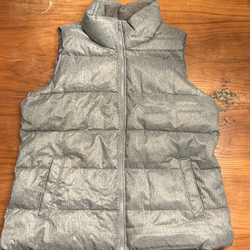 Old navy Puffer Vest size L